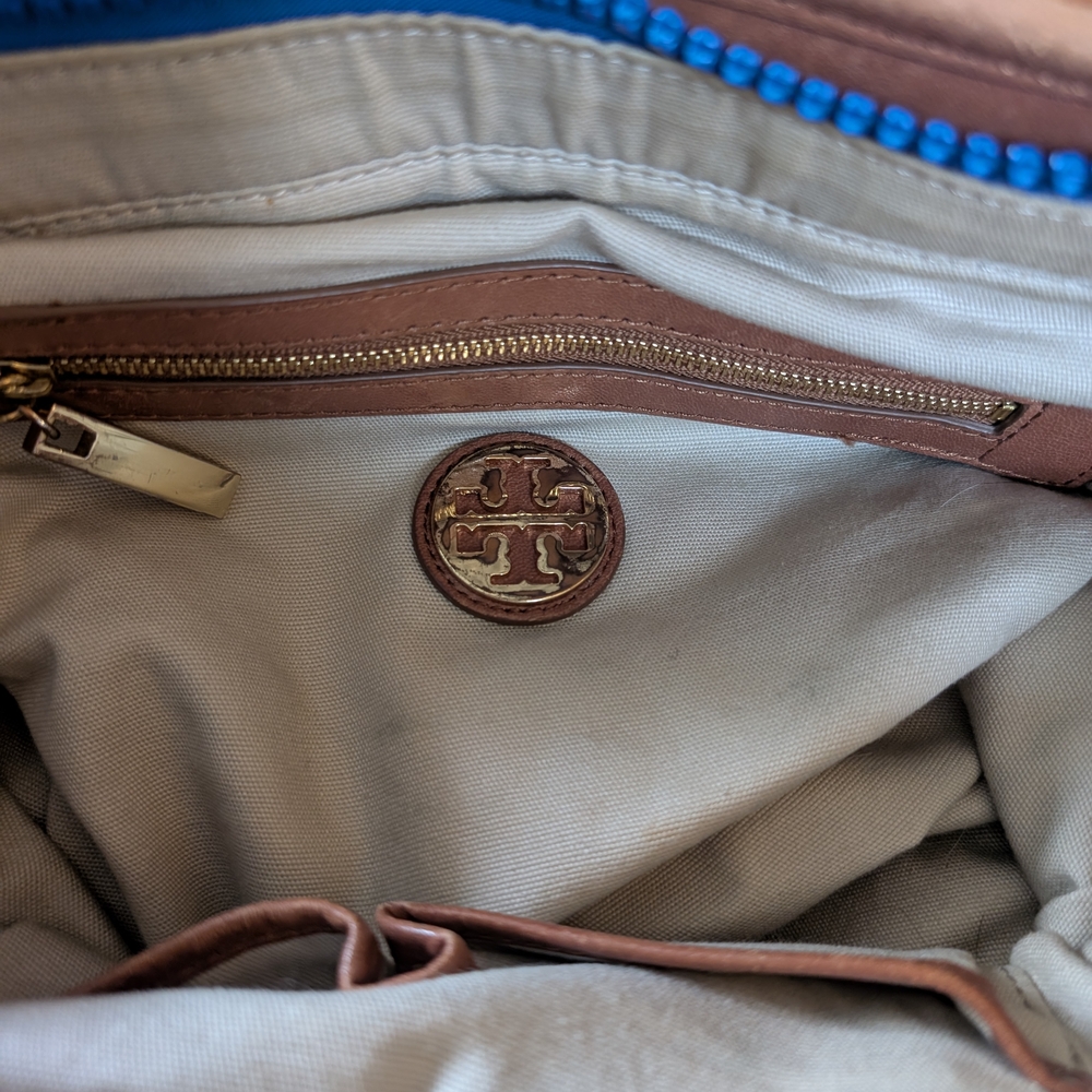 Blue and Brown Quilted Tote Bag - Picture 16 of 16
